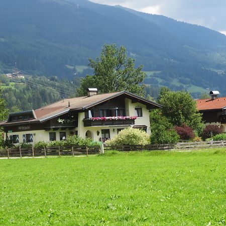 Gaestehaus Scharler Hotel Neukirchen am Grossvenediger Exterior photo